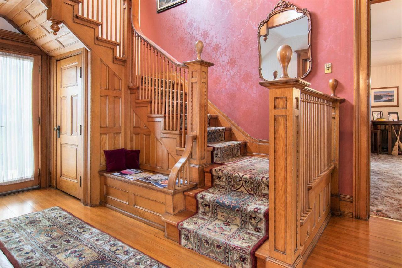 The Lamplighter Bed & Breakfast Of Лудингтон Экстерьер фото