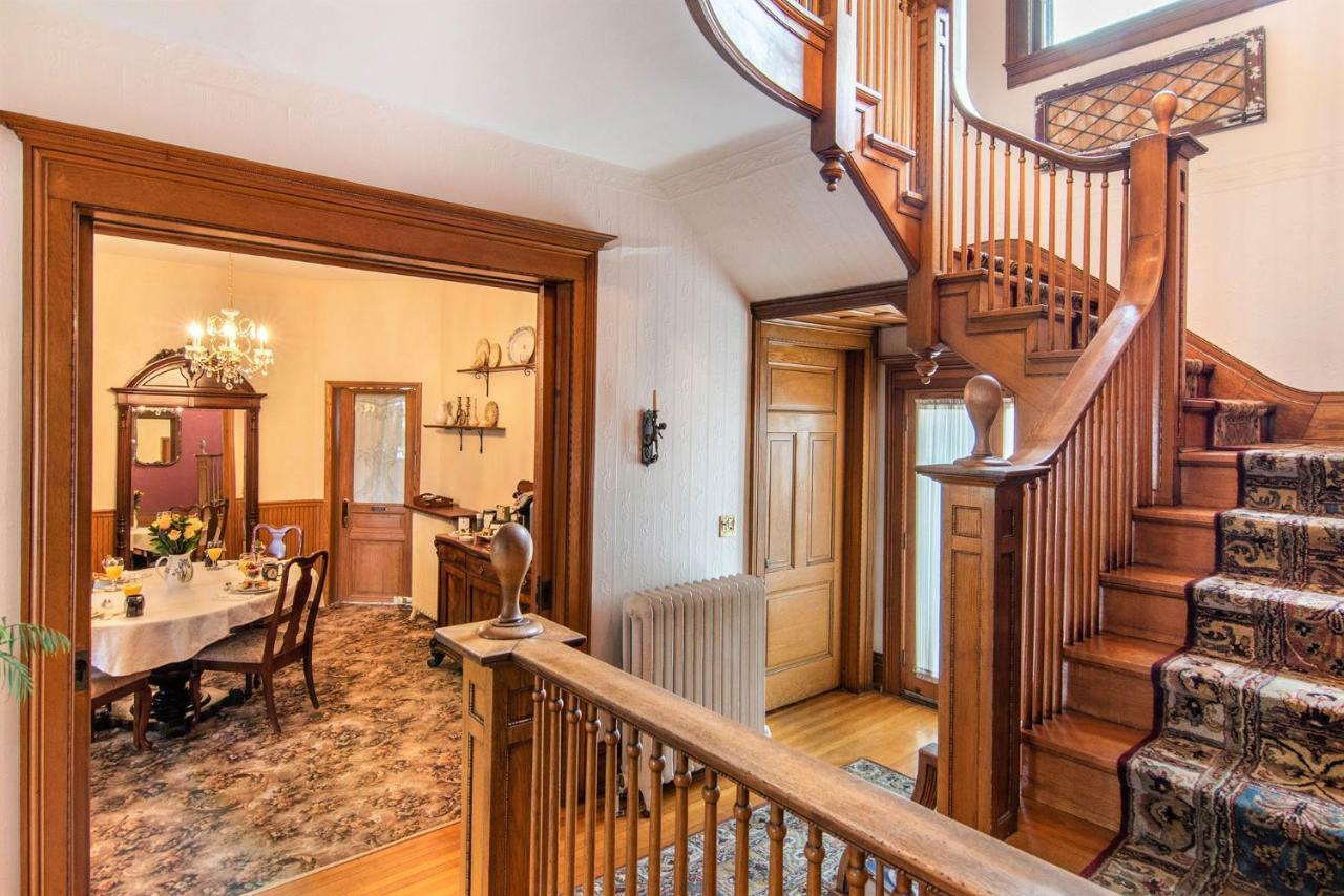 The Lamplighter Bed & Breakfast Of Лудингтон Экстерьер фото