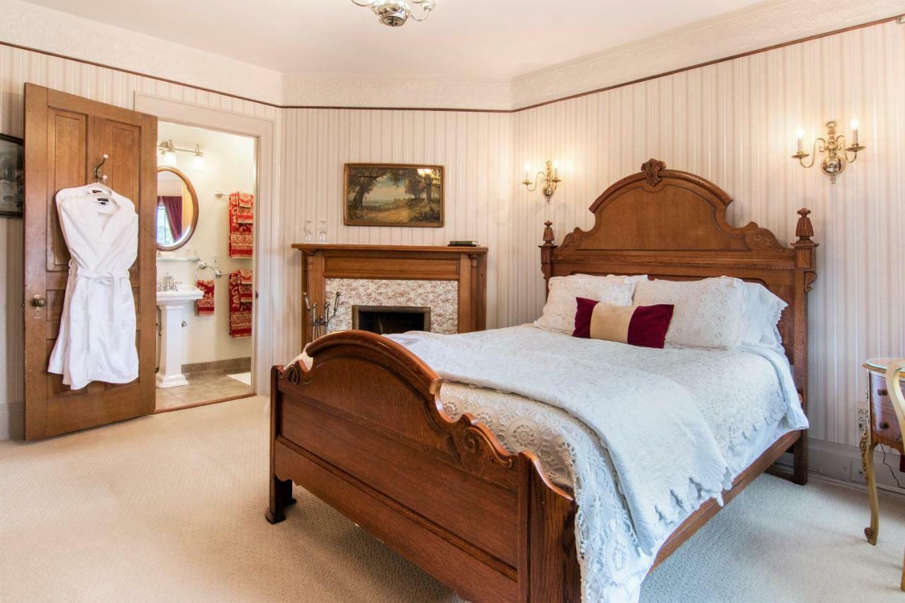 The Lamplighter Bed & Breakfast Of Лудингтон Экстерьер фото